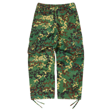 Load image into Gallery viewer, WORKING MAN CAMO CARGO PANTS